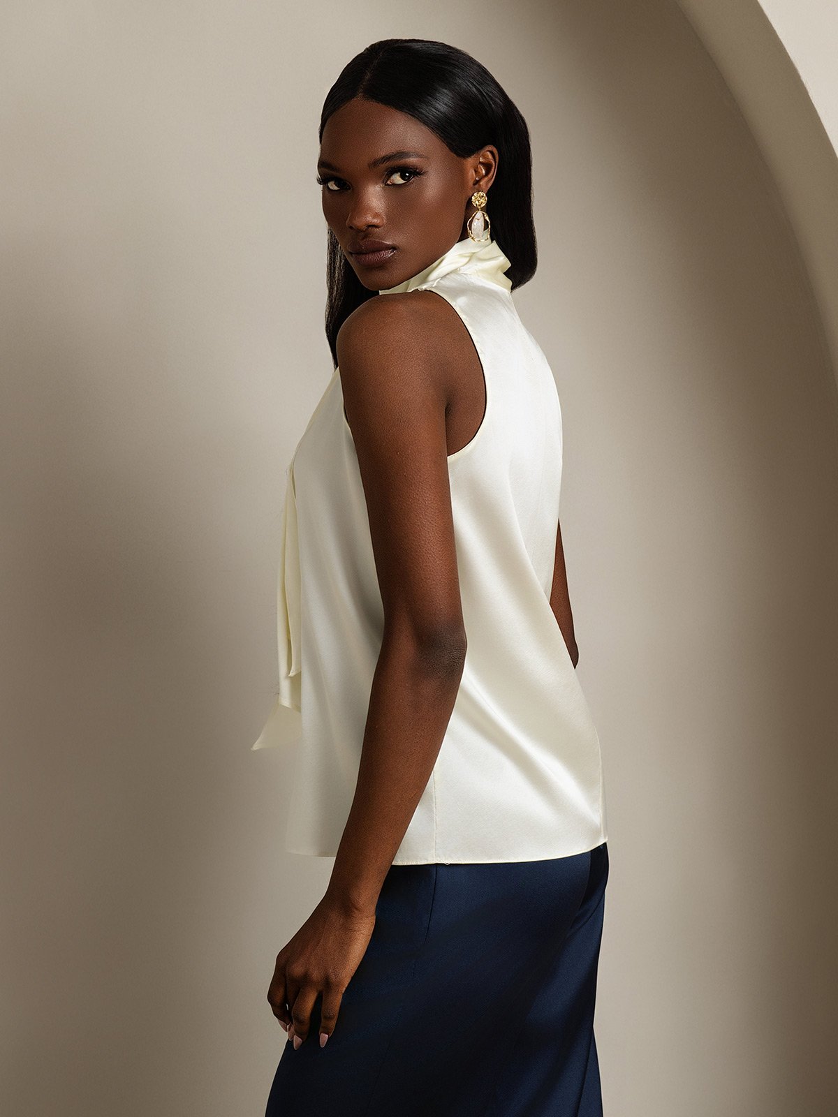 SilkSilky-UK 19Momme Silk Tie Neck Women's Shirt Ivory 002