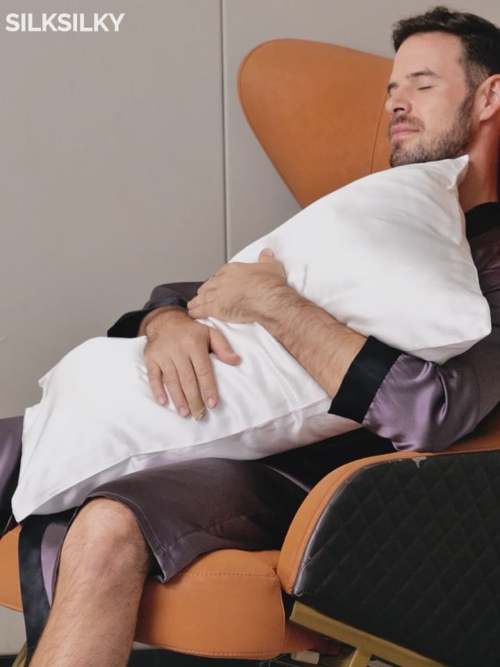 SilkSilky-UK 30Momme Pure Silk Pillowcase-video-001