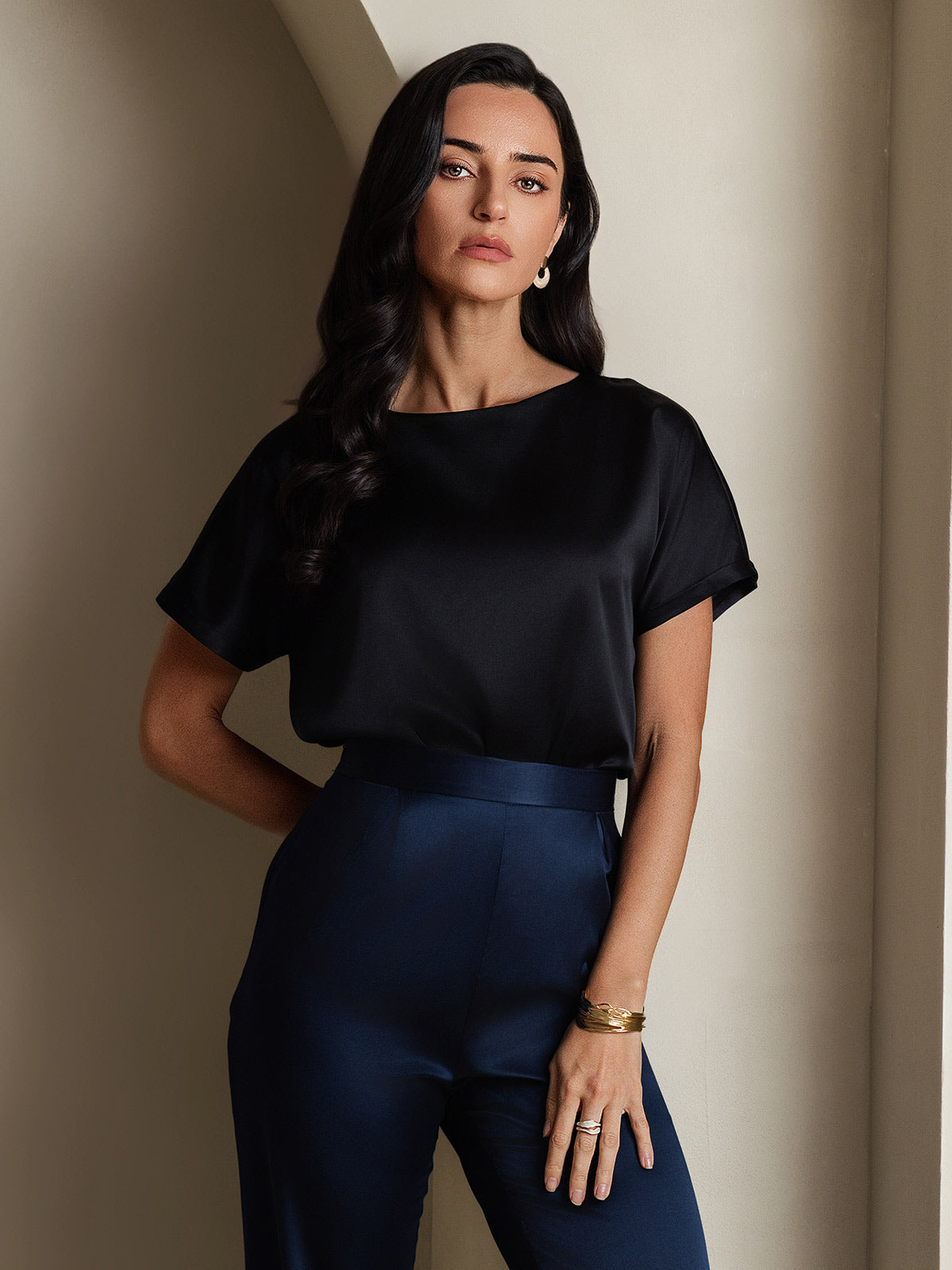 [Black] SilkSilky-UK 19Momme Silk Short Sleeve Round Neck Women's T-Shirt 004