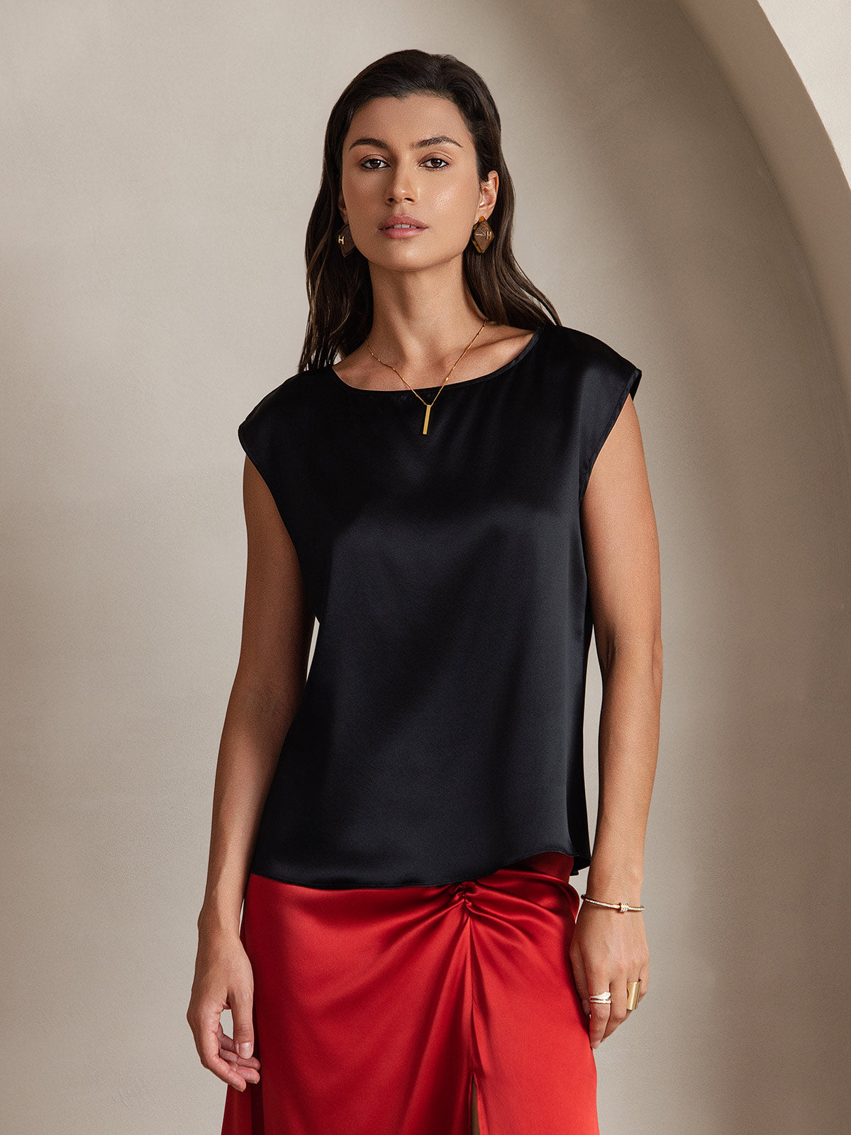 [Black] SilkSilky-UK 19Momme Stretch Silk Charmeuse Cap Sleeve Round Neck Women's T-Shirt 001
