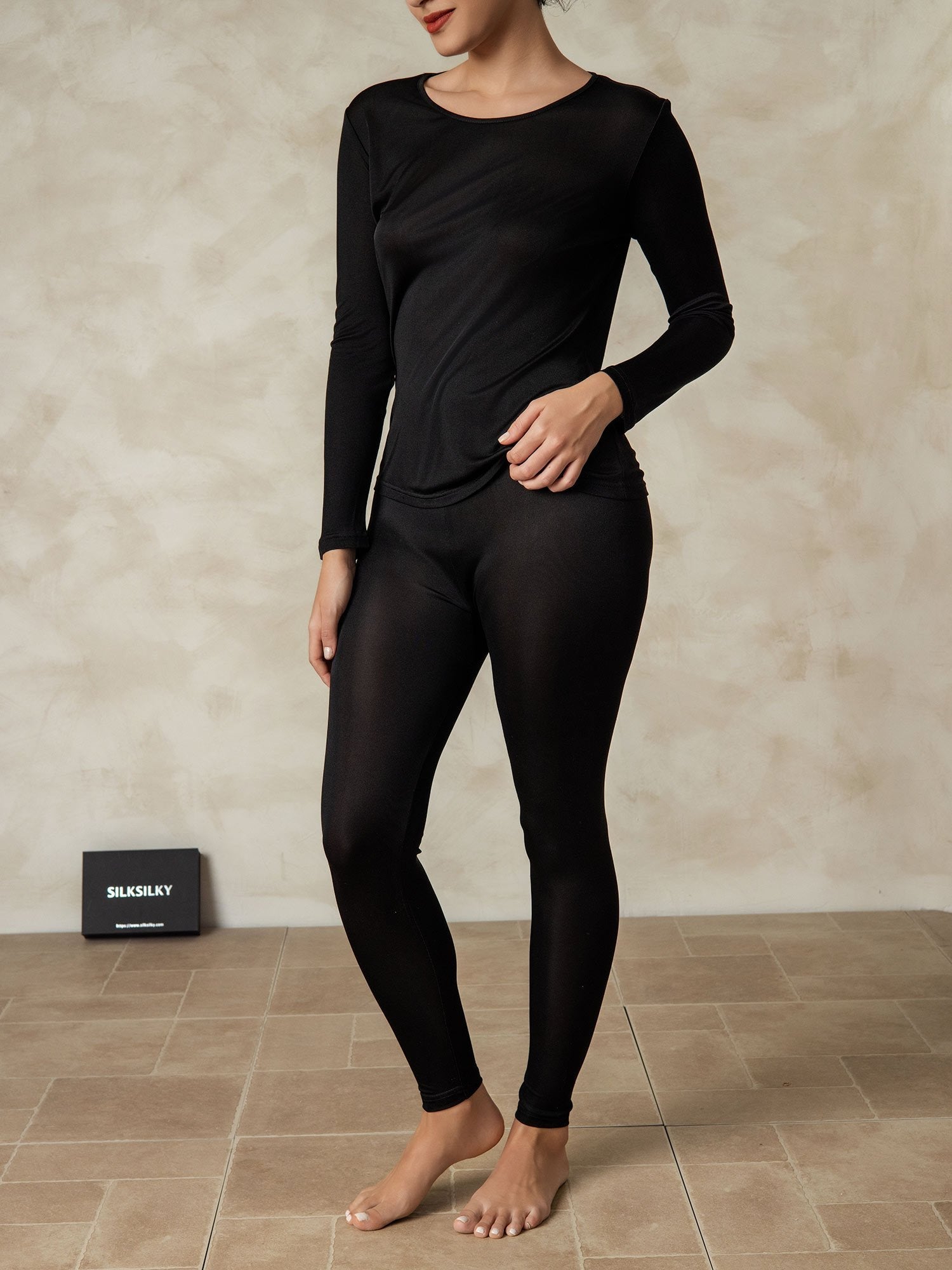 [Black] SilkSilky-UK Silk Knitted Round Neck Long Johns 004
