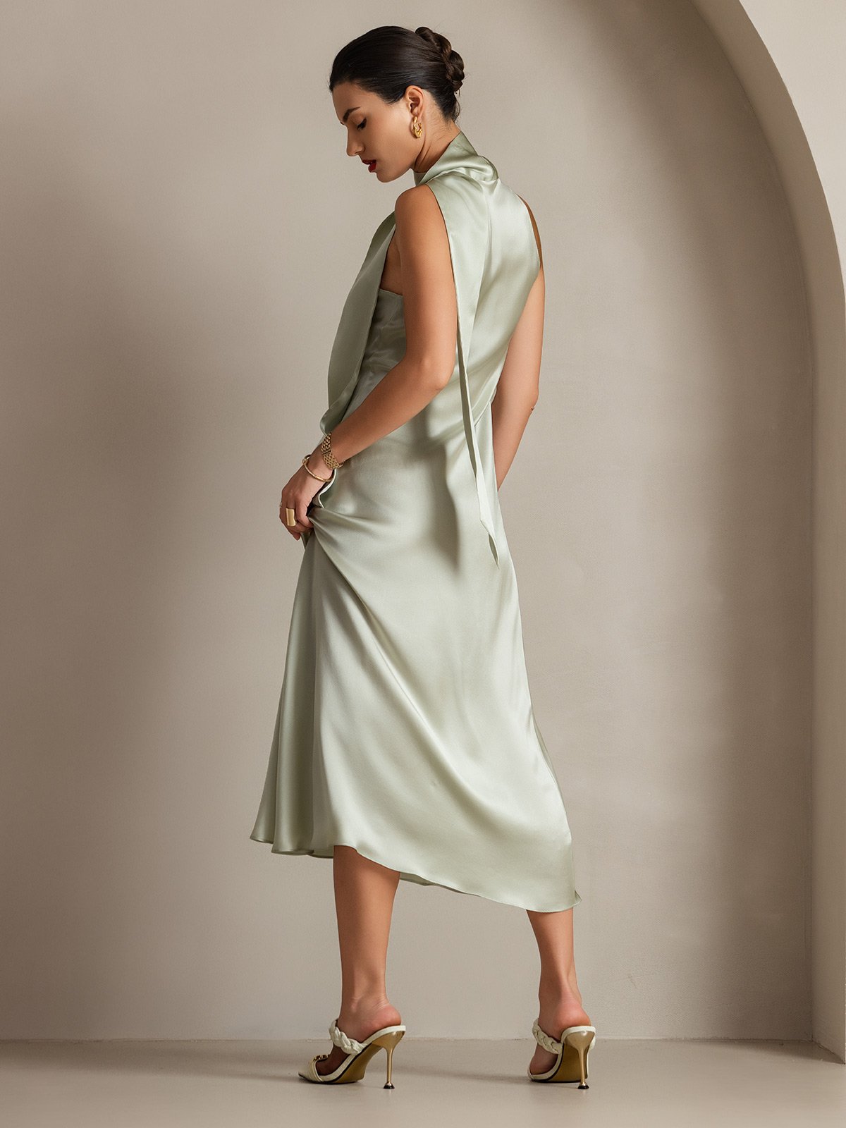 [Light Green] SilkSilky-UK 19Momme Silk Sleeveless Tie Neck Dress 002