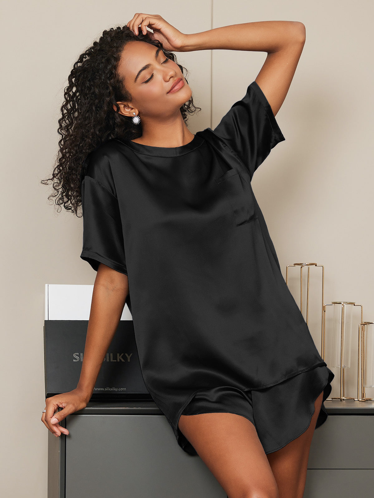 SilkSilky-UK Pure Silk Short Sleeve Round Neck Women's Pyjamas Black 002