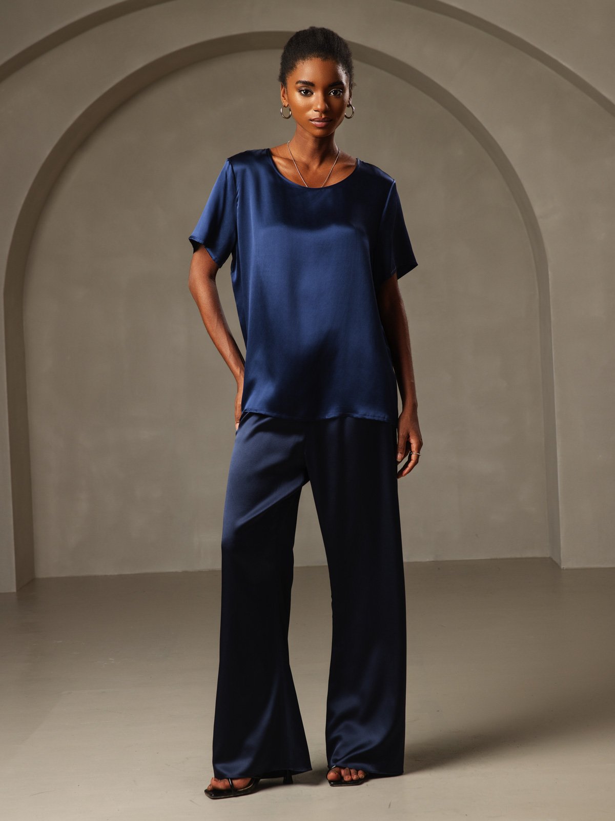 SilkSilky-UK Pure Silk Short Sleeve Round Neck Women's T-Shirt DarkBlue 005