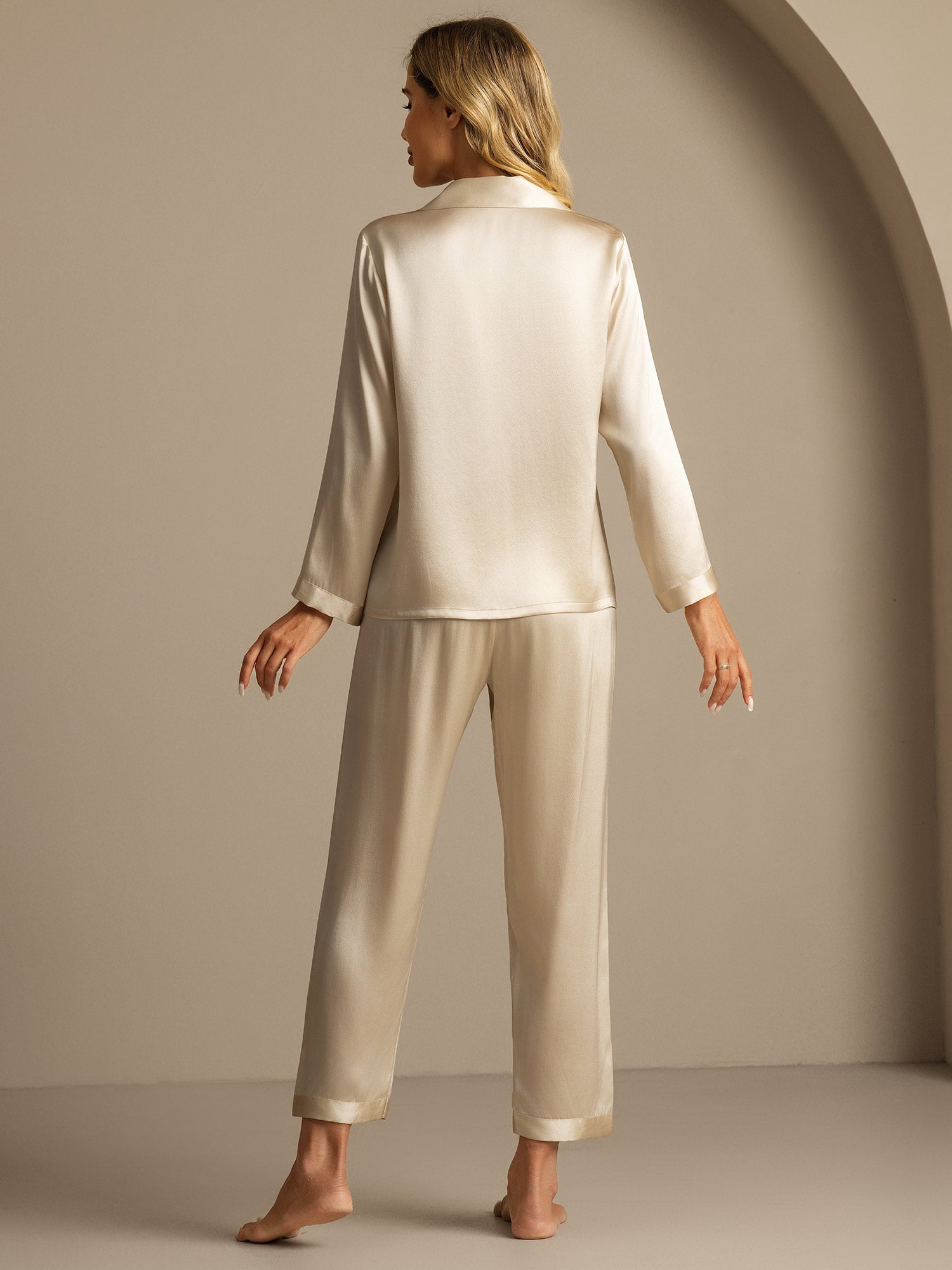 [Champagne] SilkSilky-UK Pure Silk Notch Collar Women's Pyjamas 002,