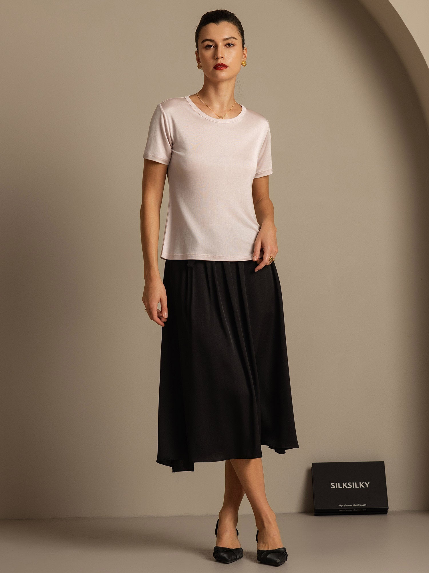 [Light Pink] SilkSilky-UK Silk Knitted Round Neck Women's T-Shirt 003,