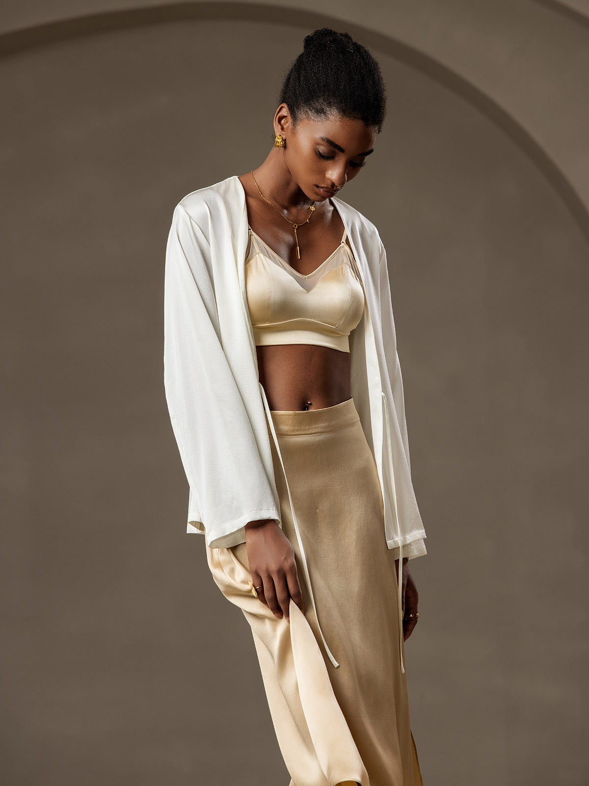 [White] SilkSilky-UK 19Momme Silk Long Sleeve Womens Outerwear 005
