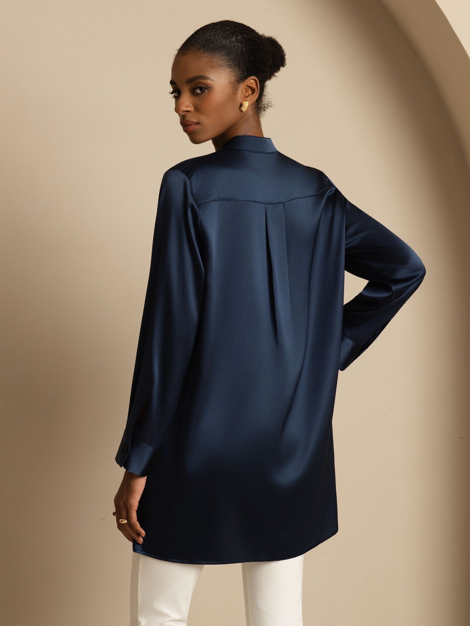 [Dark Blue] SilkSilky-UK 19Momme Silk Long Sleeve Collar Blouse 002