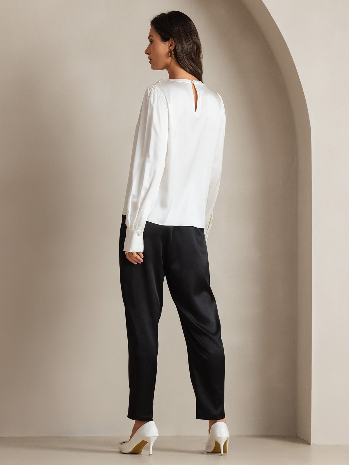 [White] SilkSilky-UK 19Momme Silk Boat Neck Women's Shirt 002