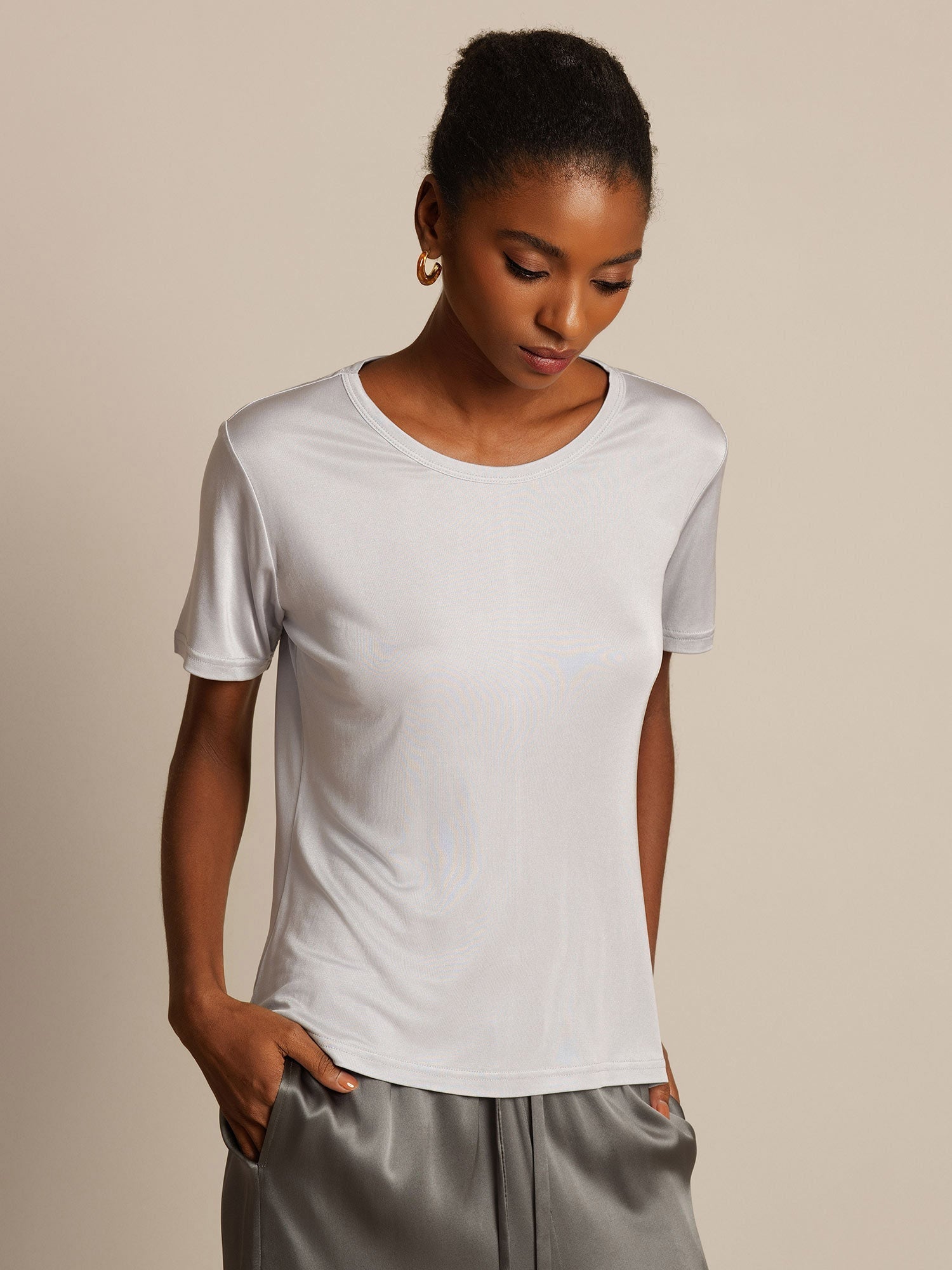 [Silver] SilkSilky-UK Silk Knitted Round Neck Women's T-Shirt 003