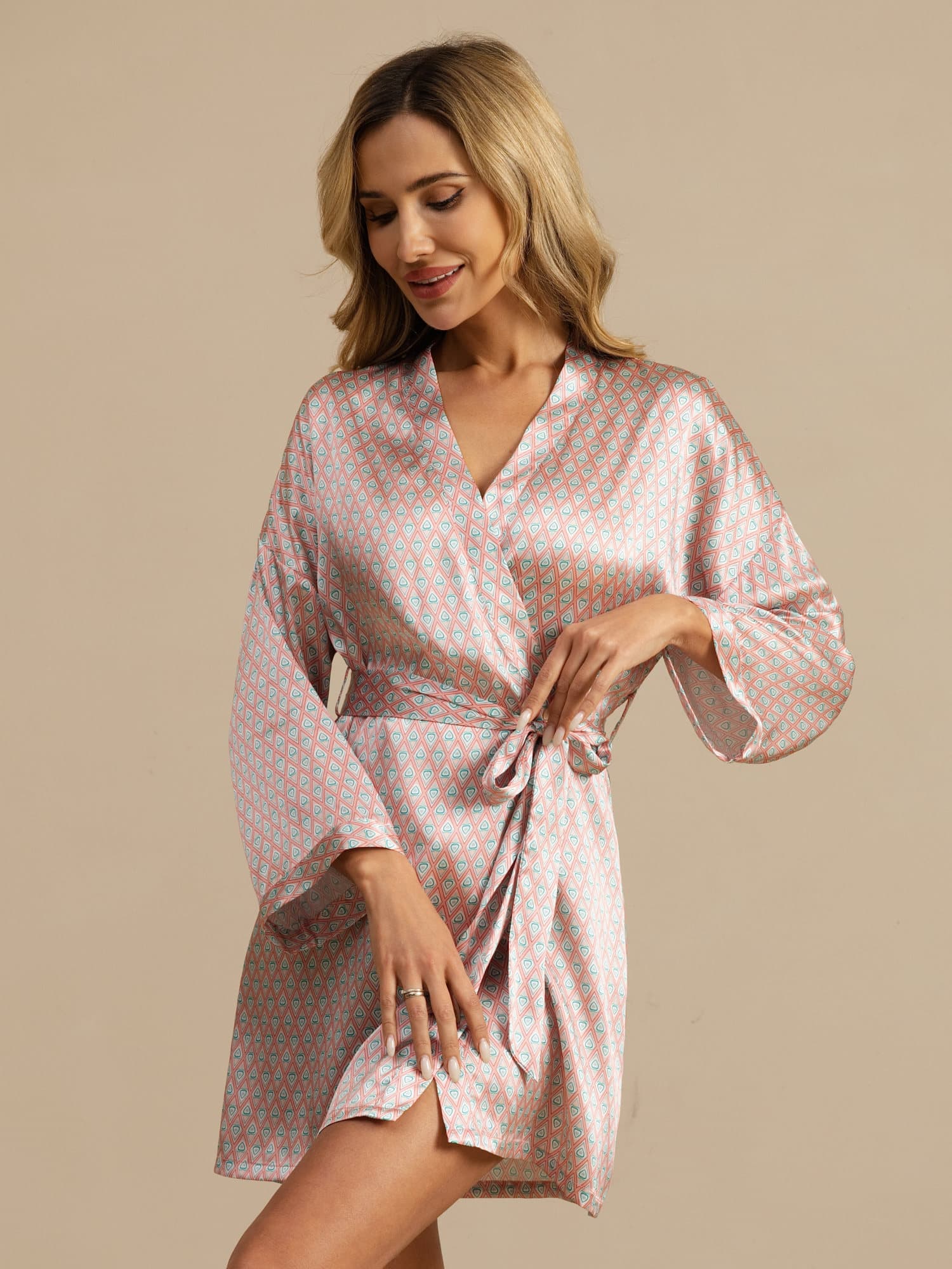 [Pink Heart Geo] SilkSilky-UK Long Sleeve Women's Dressing Gown 001