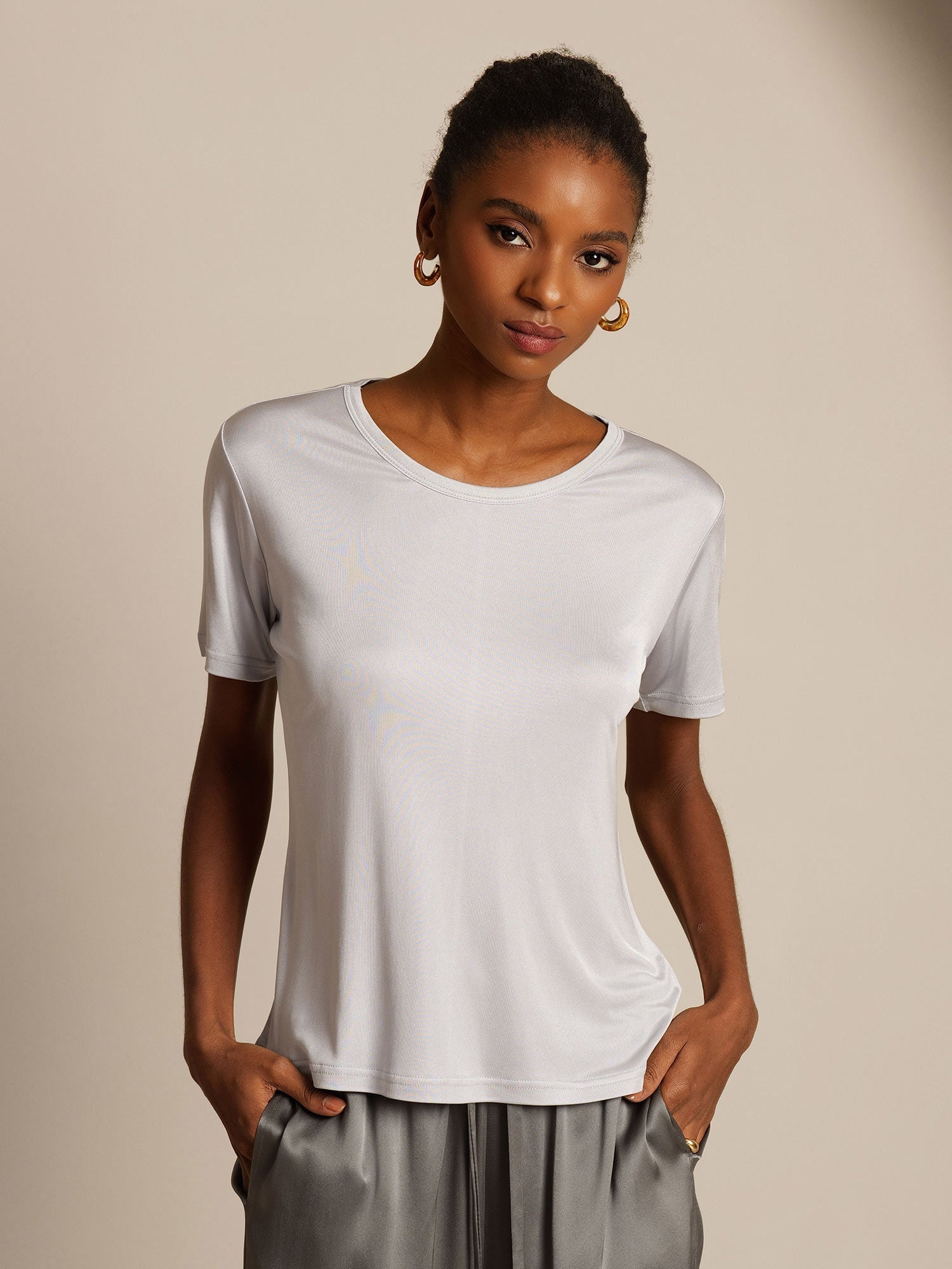 [Silver] SilkSilky-UK Silk Knitted Round Neck Women's T-Shirt 001