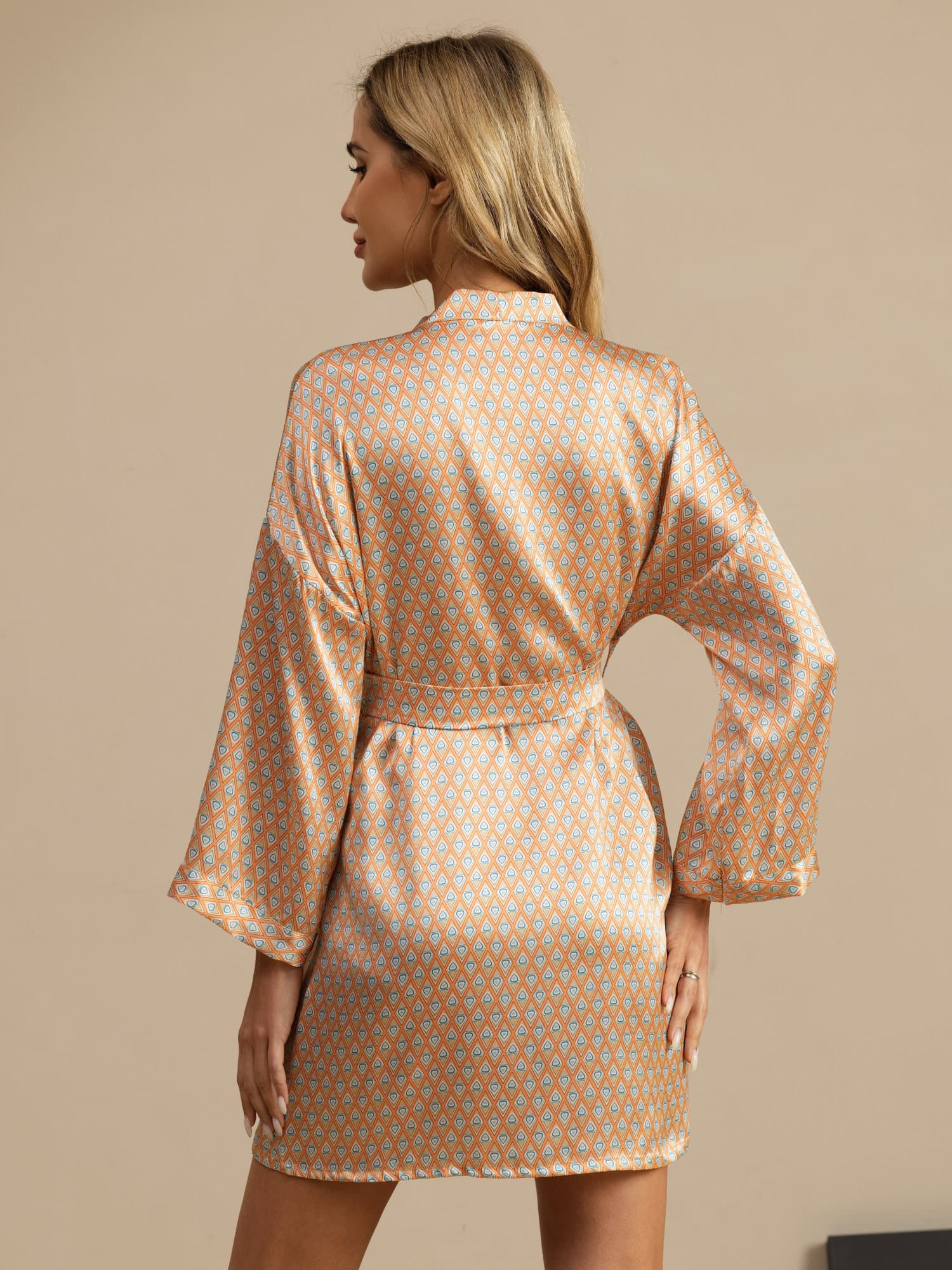 [Yellow Heart Geo] SilkSilky-UK Long Sleeve Women's Dressing Gown 002