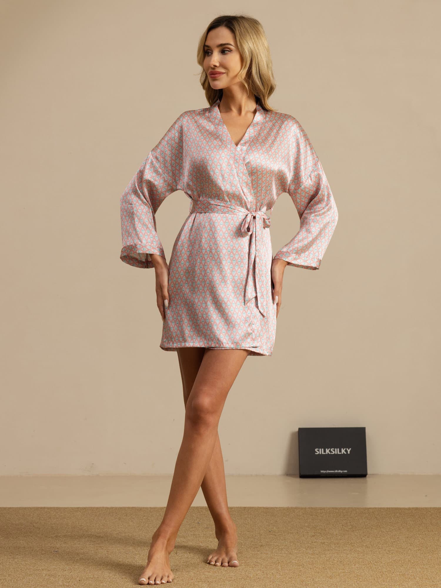 [Pink Heart Geo] SilkSilky-UK Long Sleeve Women's Dressing Gown 006