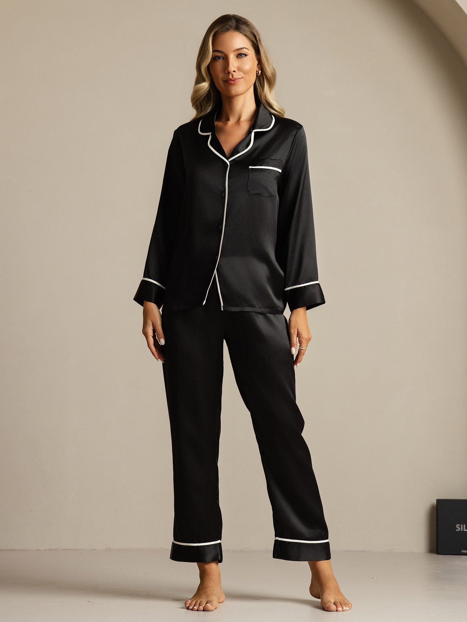 [Black] SilkSilky-UK Pure Silk Collar Women's Pyjamas 003