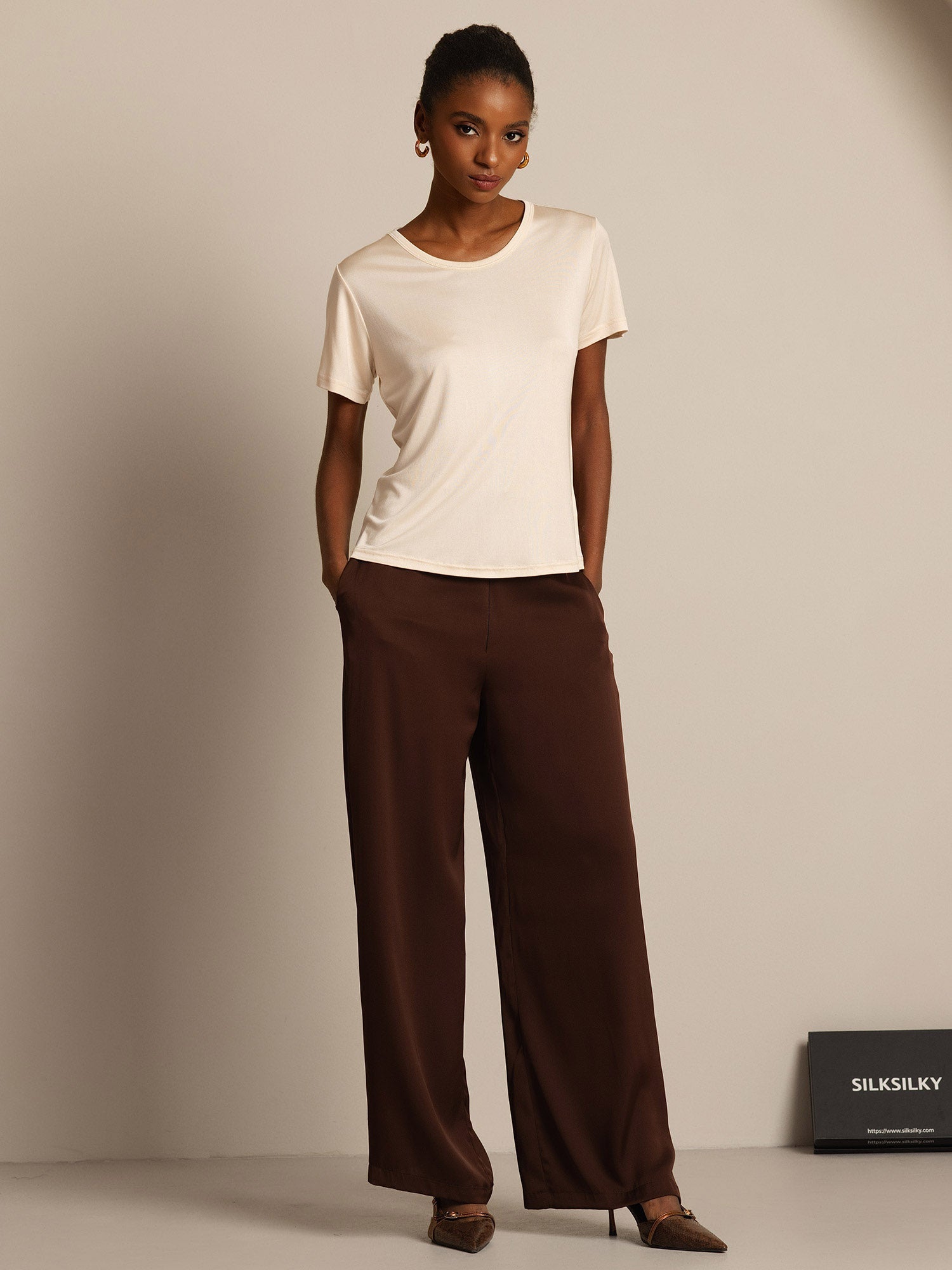 [Beige] SilkSilky-UK Silk Knitted Round Neck Women's T-Shirt 005,