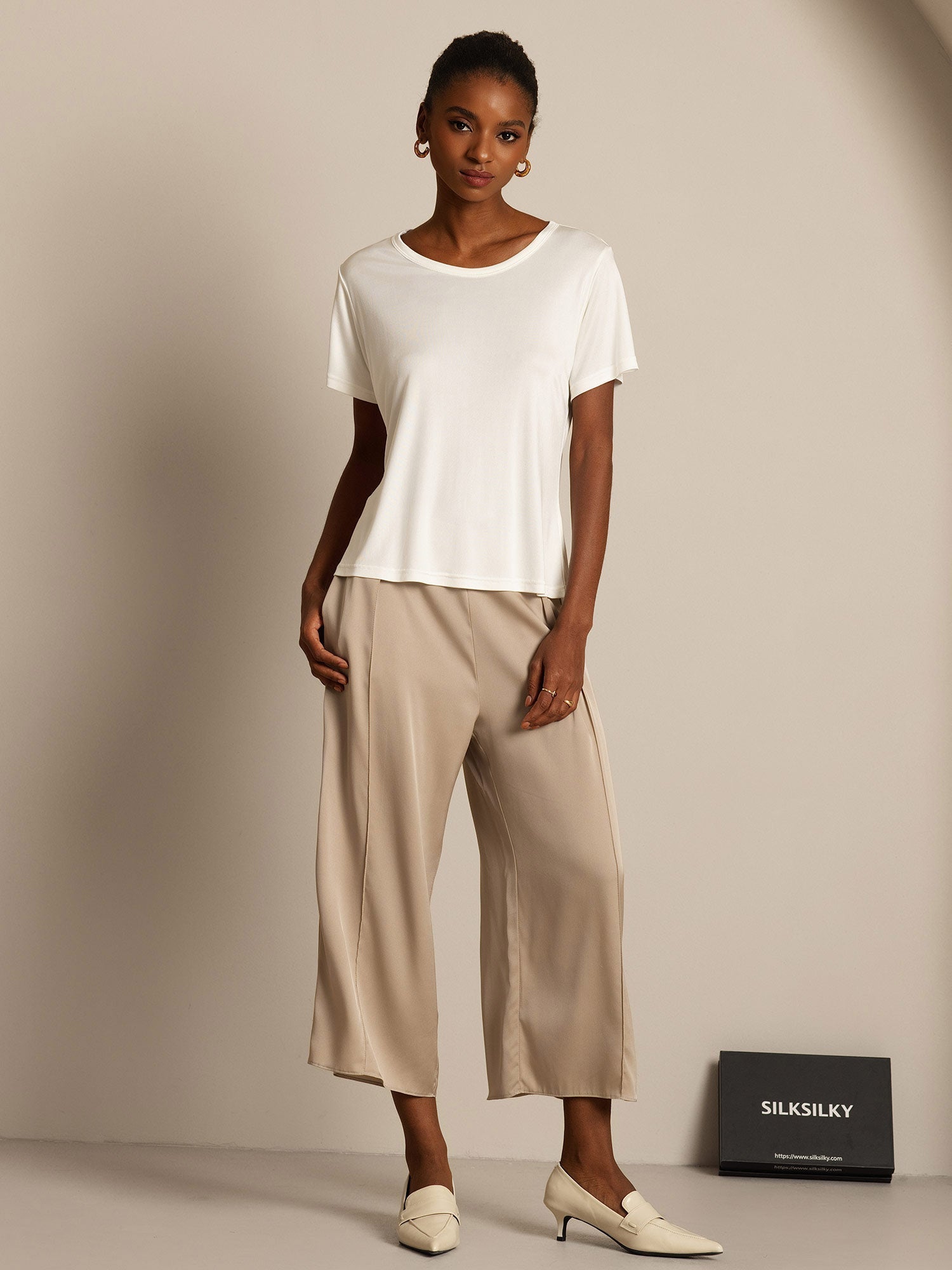 [White] SilkSilky-UK Silk Knitted Round Neck Women's T-Shirt 006