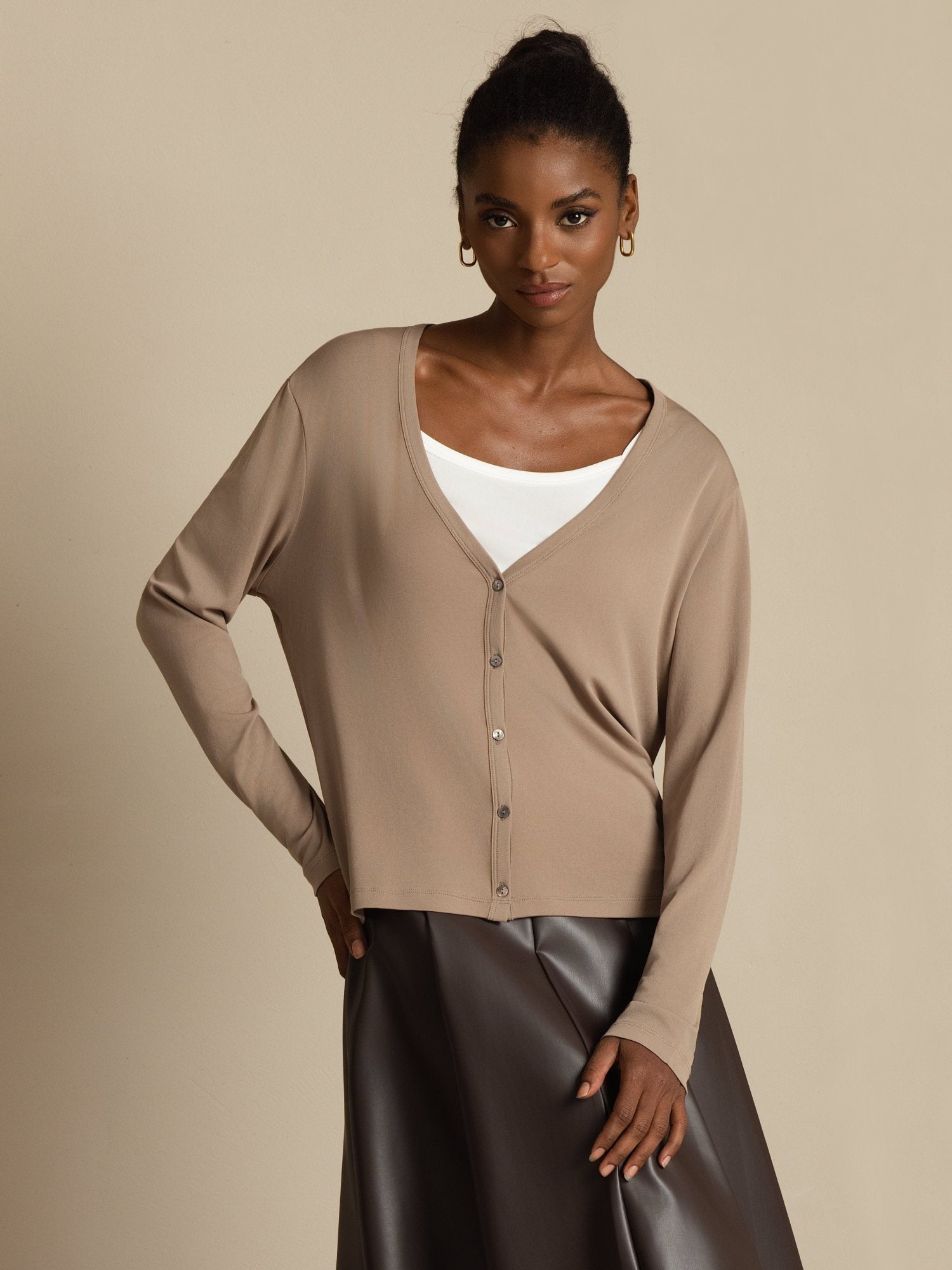 [Tan] SilkSilky-UK 19Momme 100% High-Twist Silk Jersey Long Sleeve V Neck Women's Cardigan 001