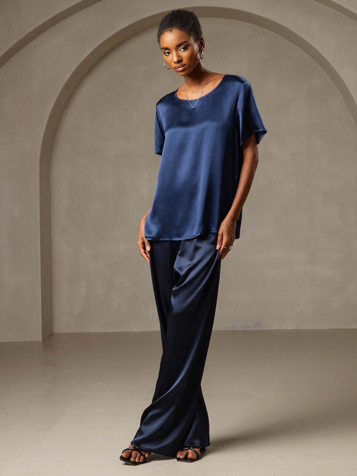 SilkSilky-UK Pure Silk Short Sleeve Round Neck Women's T-Shirt DarkBlue 006