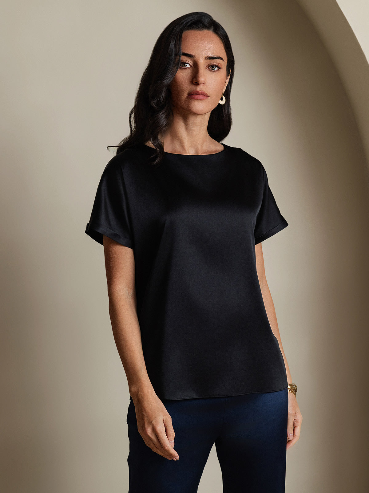 SilkSilky-UK 19Momme Silk Short Sleeve Round Neck Women's T-Shirt Black 001