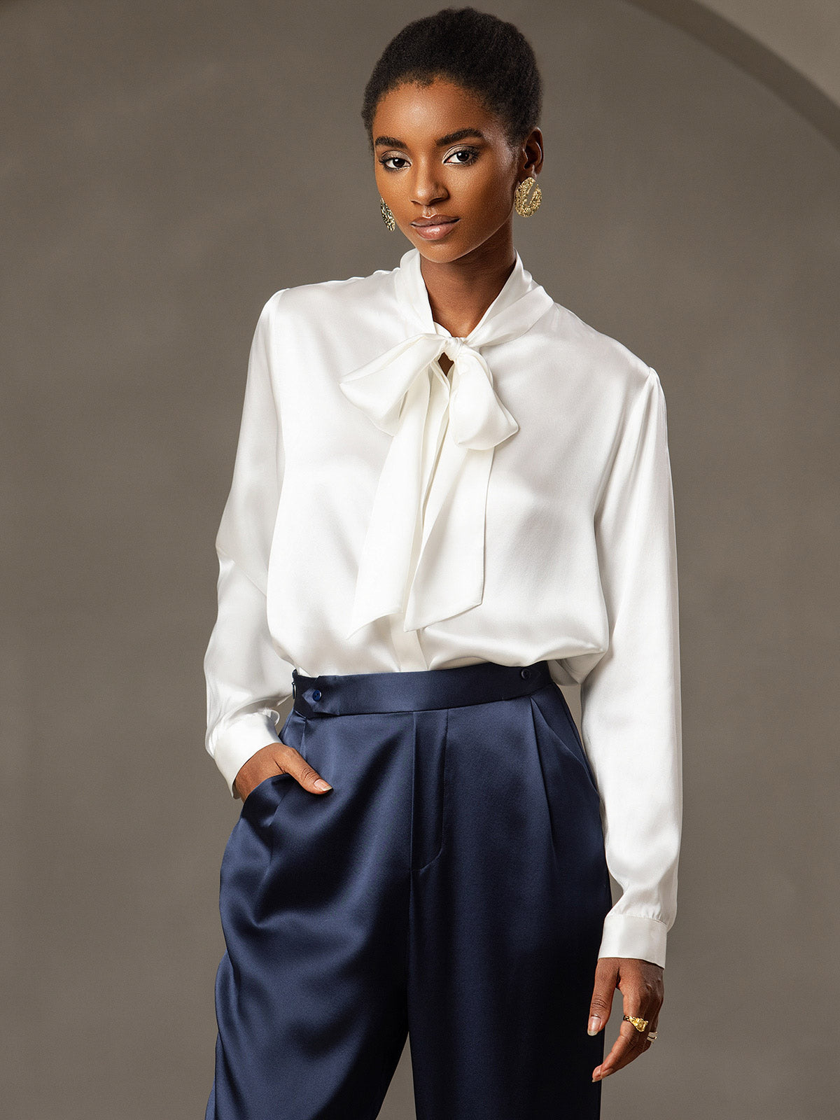 [White] SilkSilky-UK 19Momme Silk Long Sleeve Tie Neck Women's Shirt 001