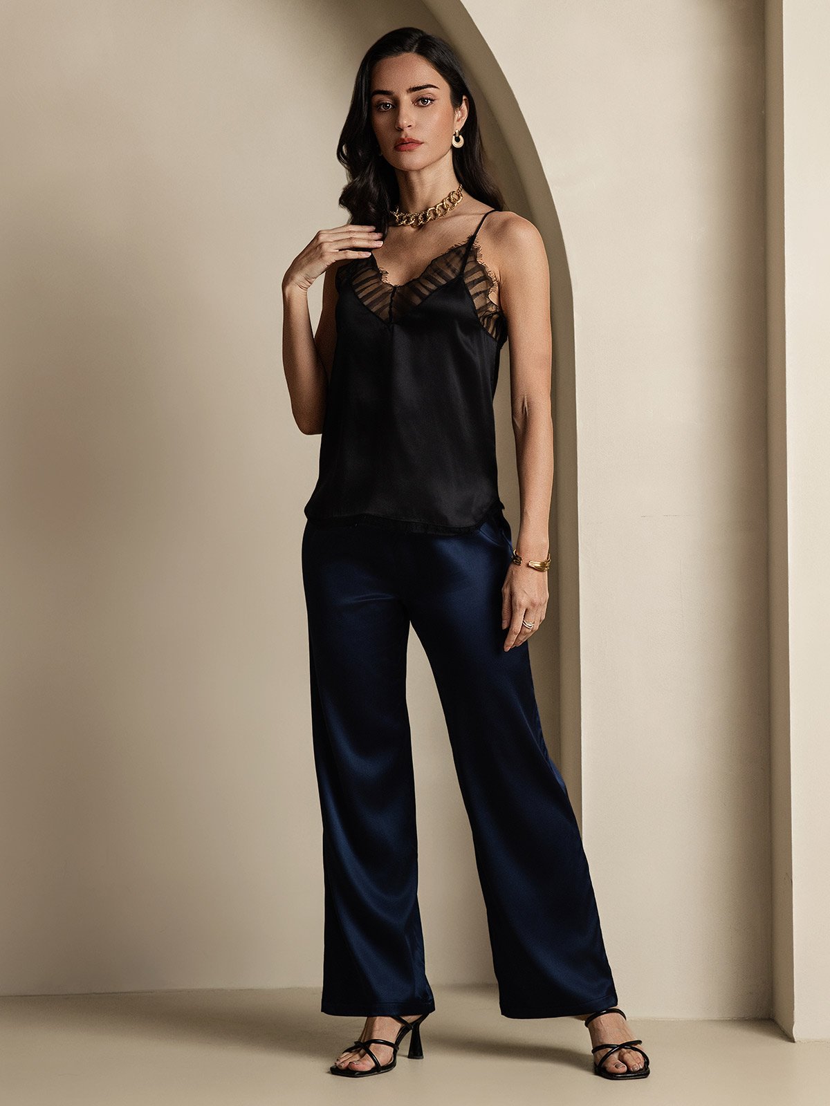 [Black] SilkSilky-UK Silk V Neck Camisole 007