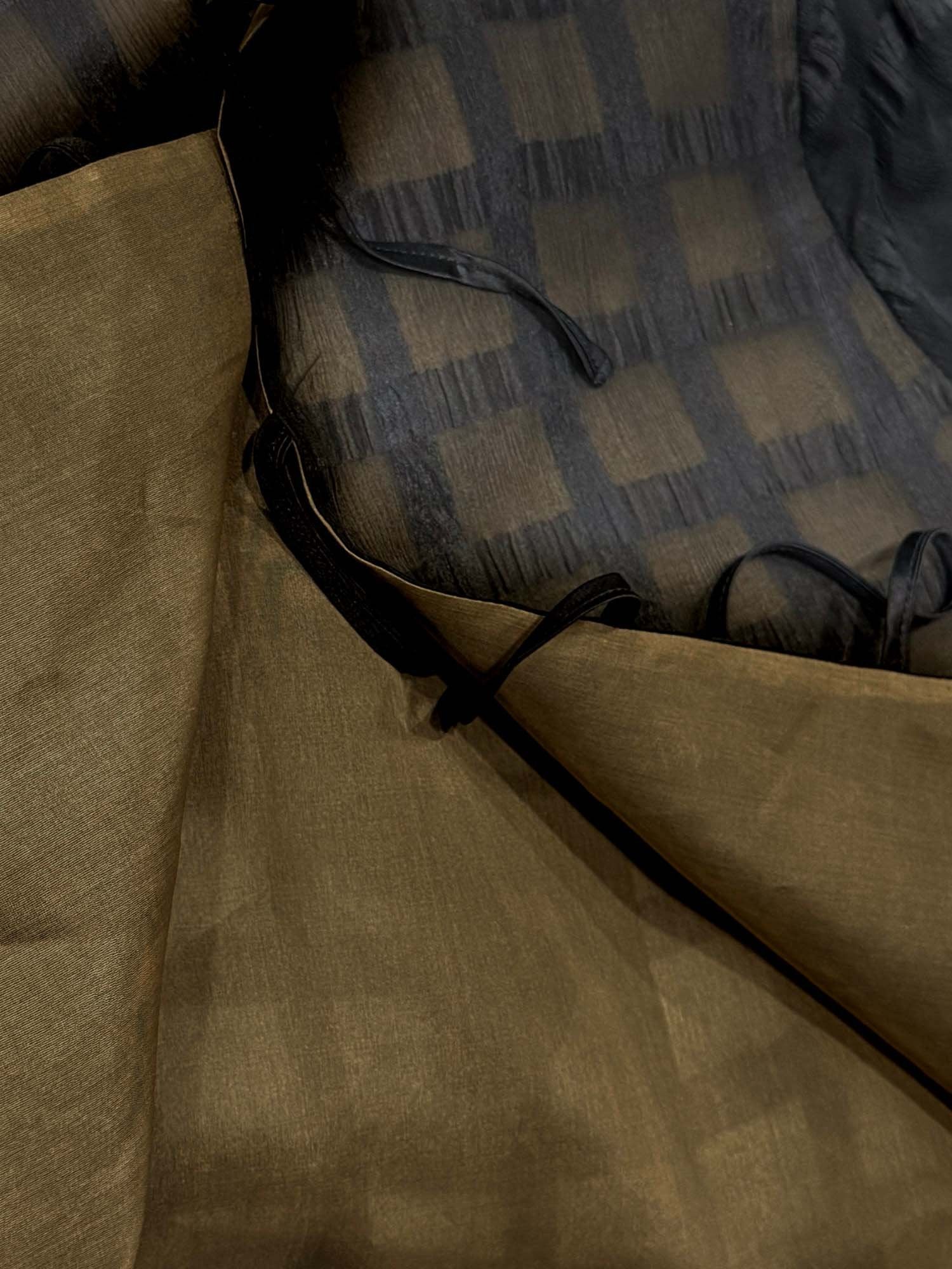 [Black] SilkSilky-UK Pure Silk Long Sleeve Round Neck Blouse 005