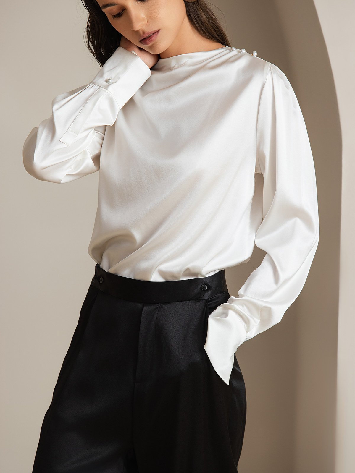 [White] SilkSilky-UK 19Momme Silk Boat Neck Women's Shirt 003