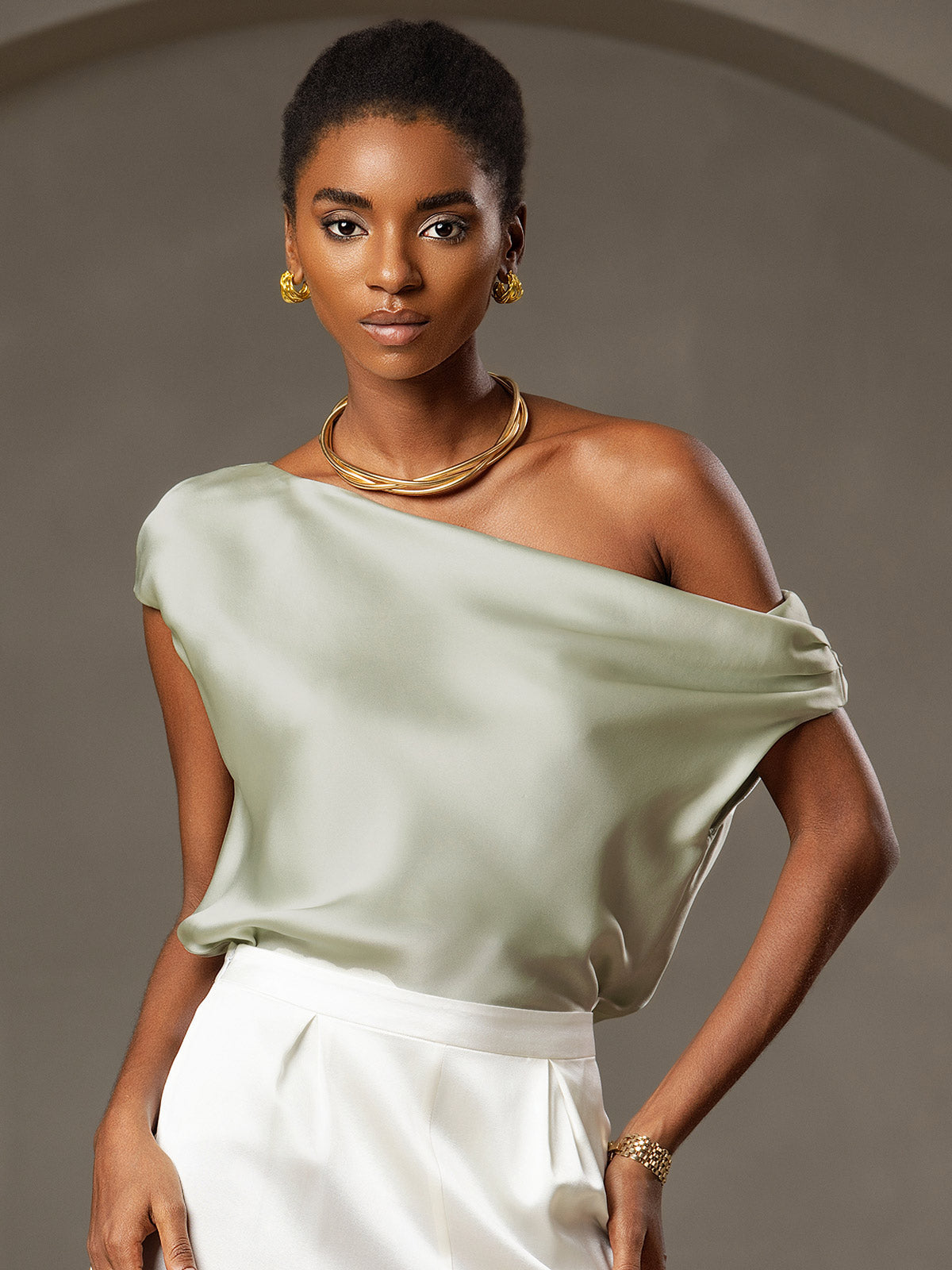[Light Green] SilkSilky-UK 19Momme Silk One Shoulder Women's T-Shirt 001
