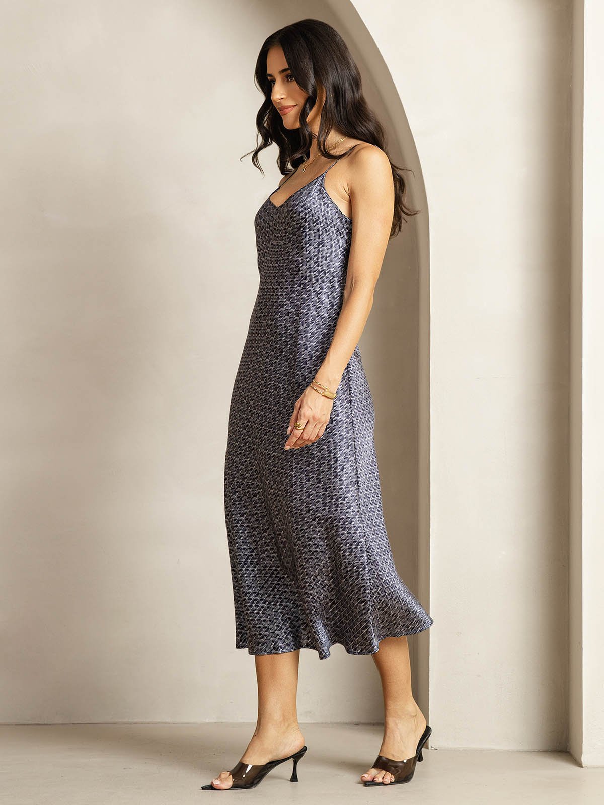 [Navy Ginkgo] SilkSilky-UK 19Momme Silk V Neck Dress 003