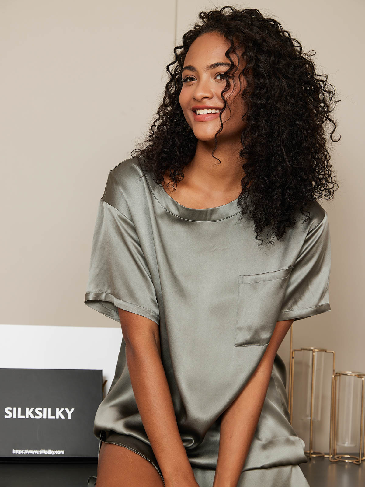 SilkSilky-UK Pure Silk Short Sleeve Round Neck Women's Pyjamas GrayishGreen 006