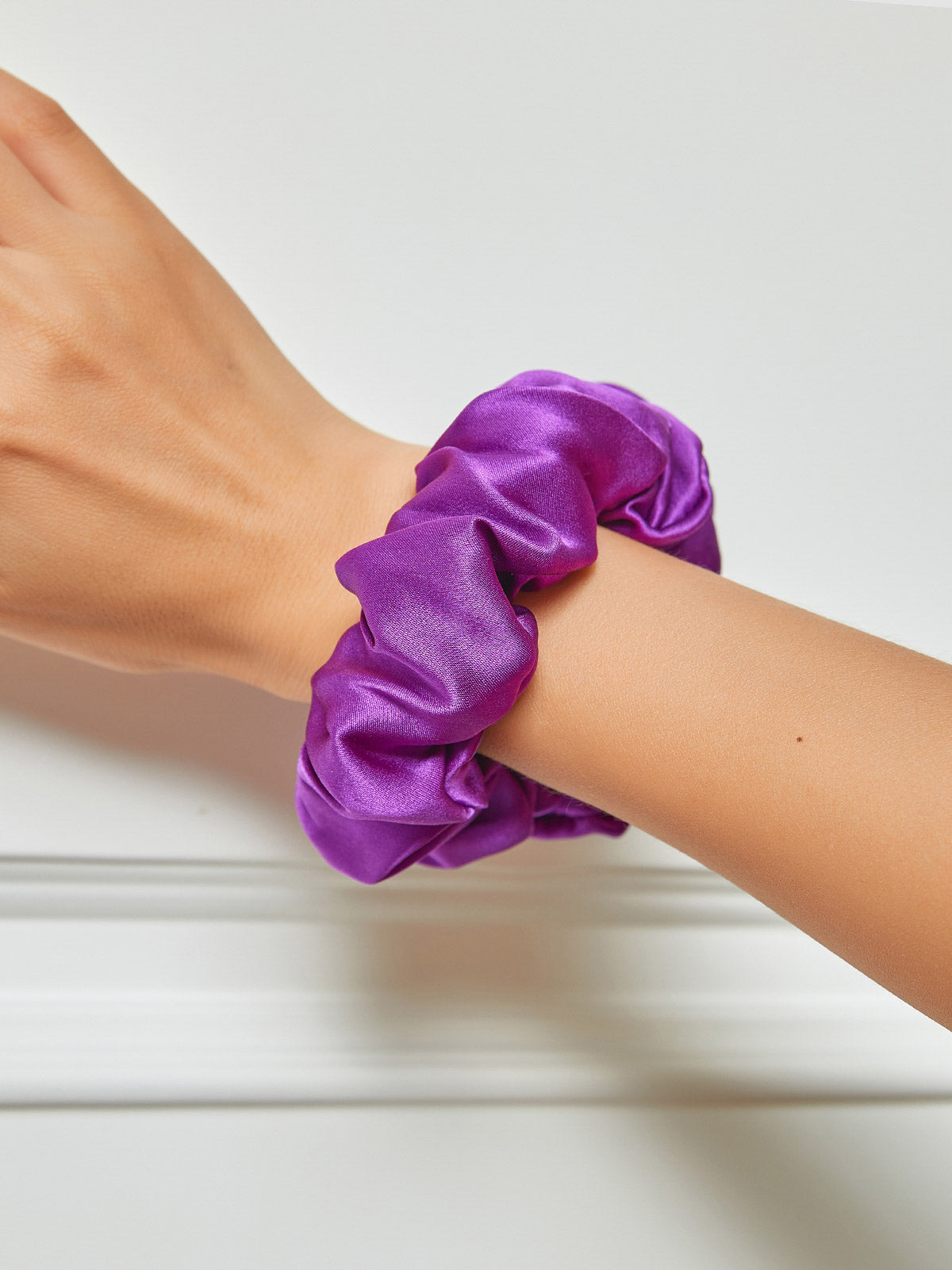 SilkSilky-UK 19Momme Pure Silk Scrunchie Violet 001