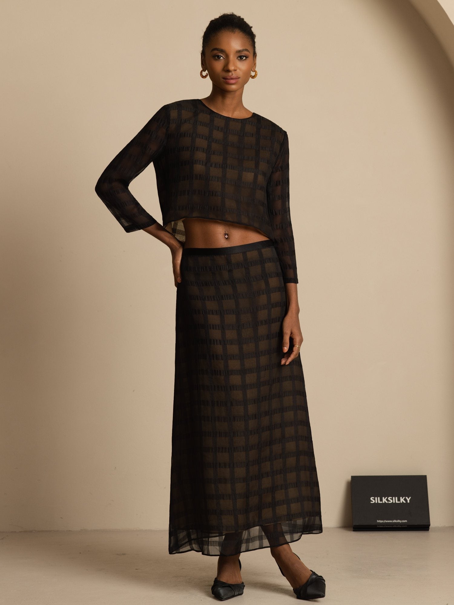 [Black] SilkSilky-UK Pure Silk Long Sleeve Round Neck Blouse 008