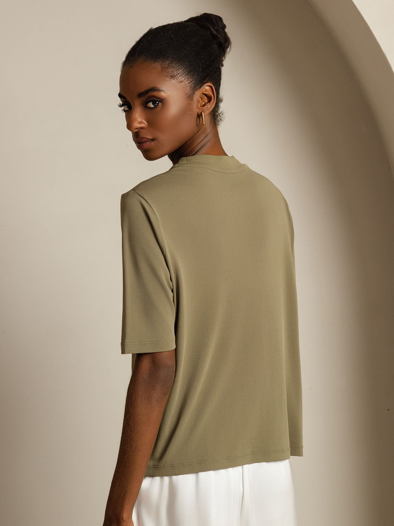 [Burnt Olive] SilkSilky-UK Pure Silk Round Neck Women's T-Shirt 002