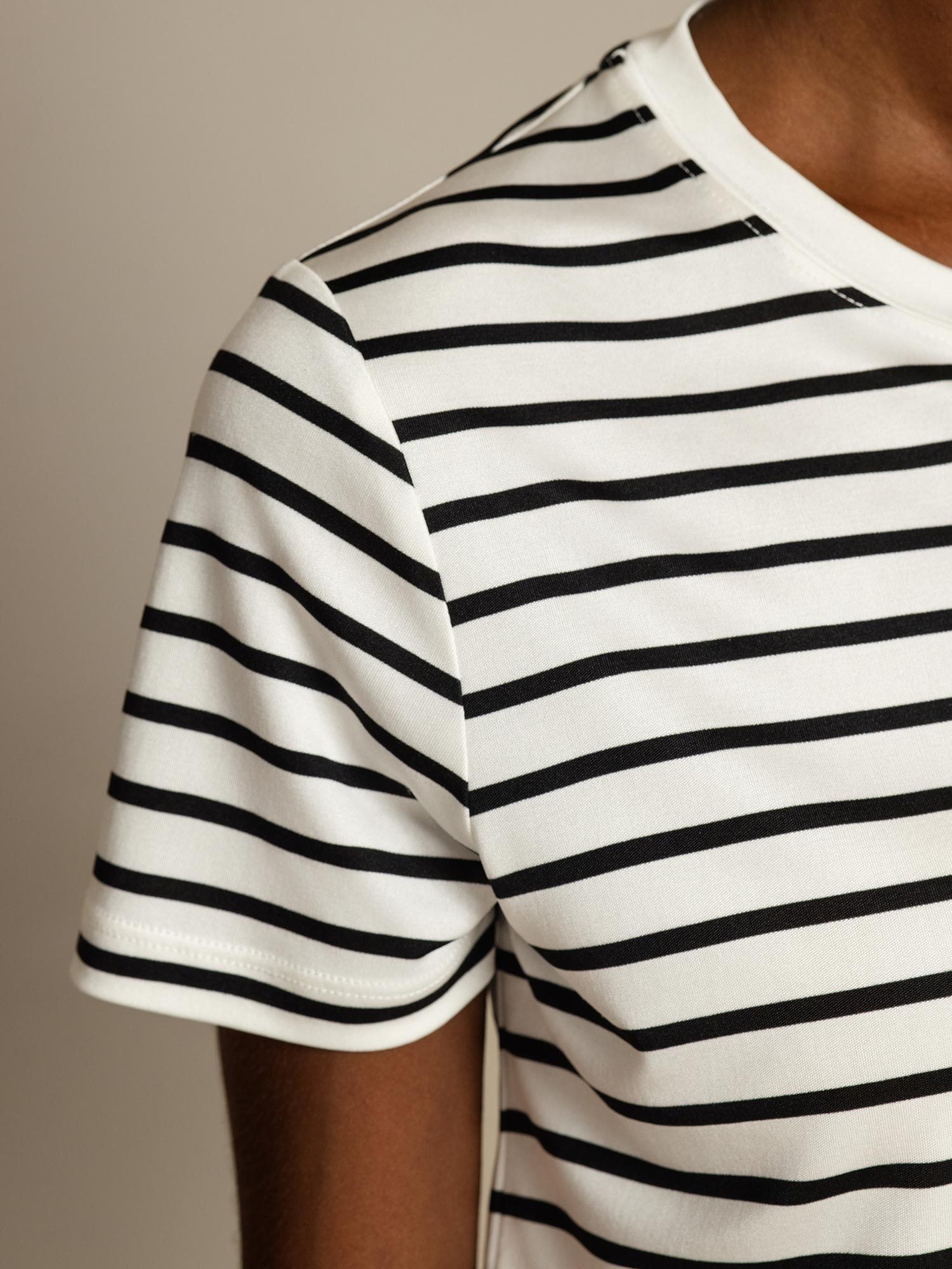 [WhiteStripe] SilkSilky-UK Pure Silk Crew Women's T-Shirt 004