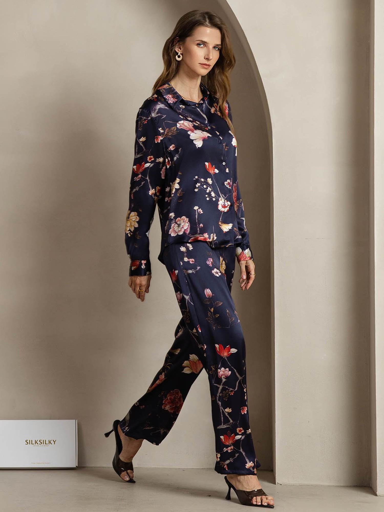 [NavyFloral] SilkSilky-UK 19Momme Silk Collar Women''s Outfit Sets 005
