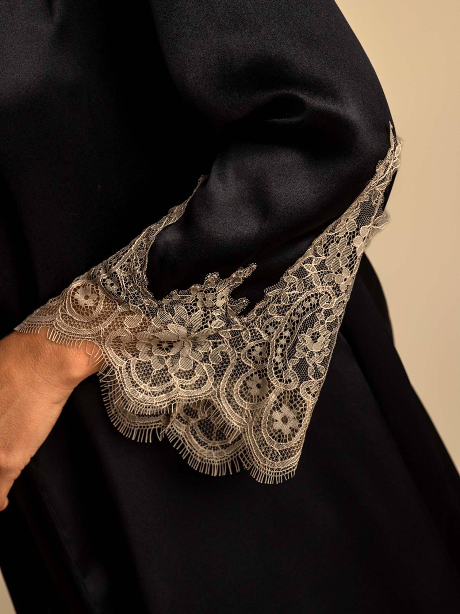 [Black] SilkSilky-UK Pure Silk Nightgown&Robe Set 004,