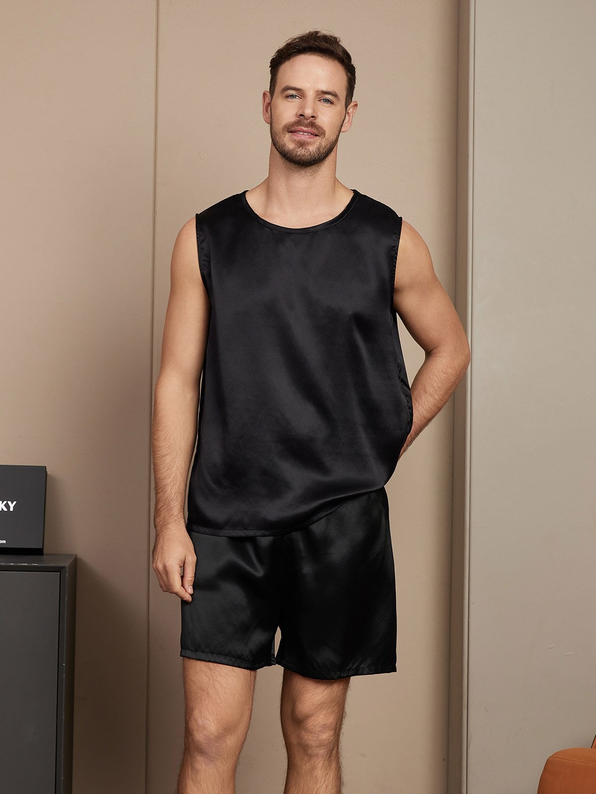 SilkSilky UK Pure Silk Sleeveless Round Neck Men's Pyjamas Black 001