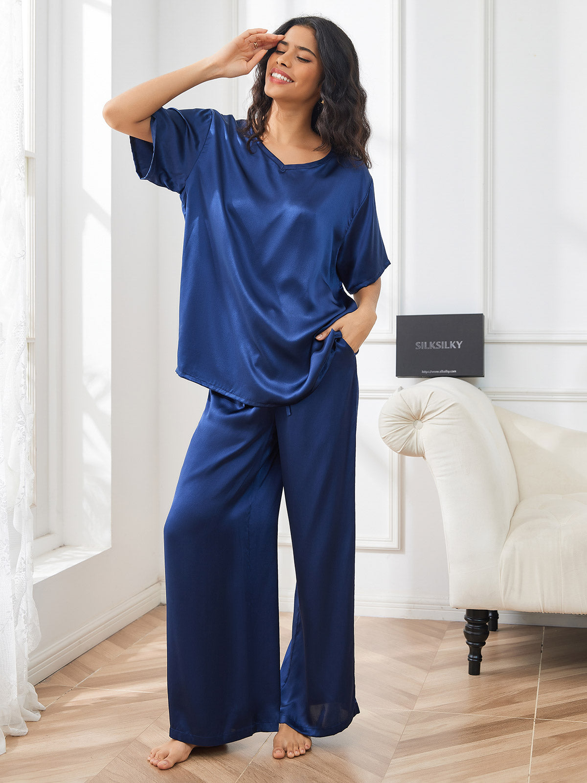 SilkSilky UK Pure Silk Short Sleeve V Neck Women's Pyjamas DarkBlue 001