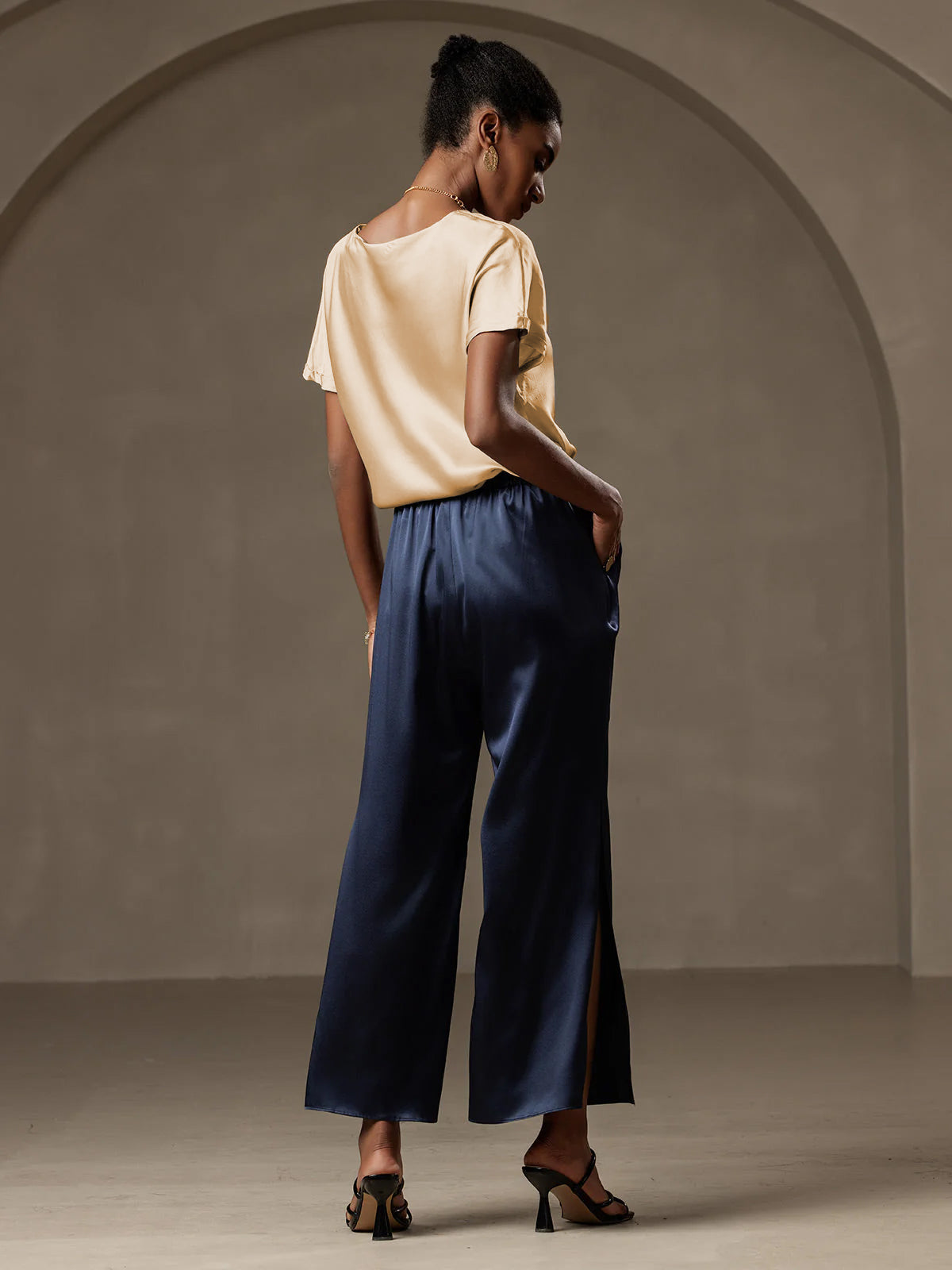 [Champagne] SilkSilky-UK 19Momme Silk Short Sleeve Round Neck Women's T-Shirt 013