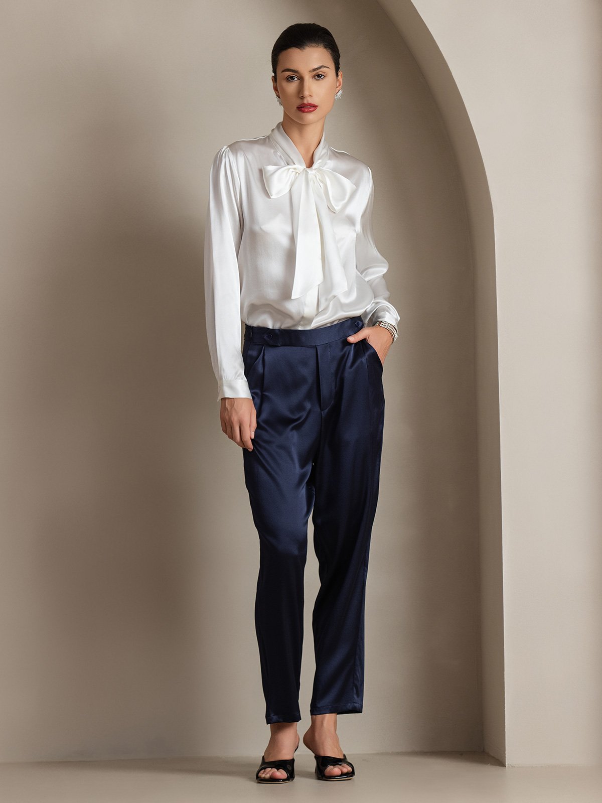 [White] SilkSilky-UK 19Momme Silk Long Sleeve Tie Neck Women's Shirt 005