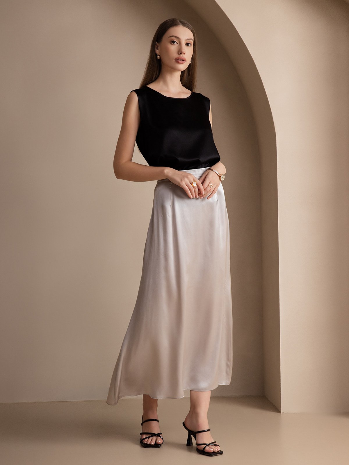 [Black] SilkSilky-UK 19Momme Silk Round Neck Camisole 007