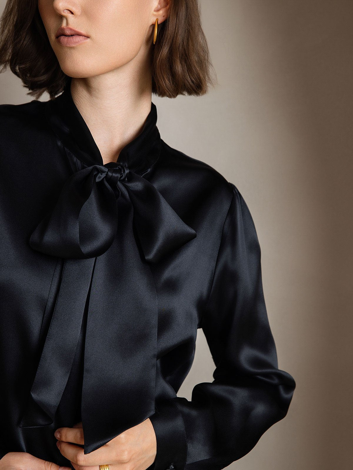 [Black] SilkSilky-UK 19Momme Silk Long Sleeve Tie Neck Women's Shirt 002