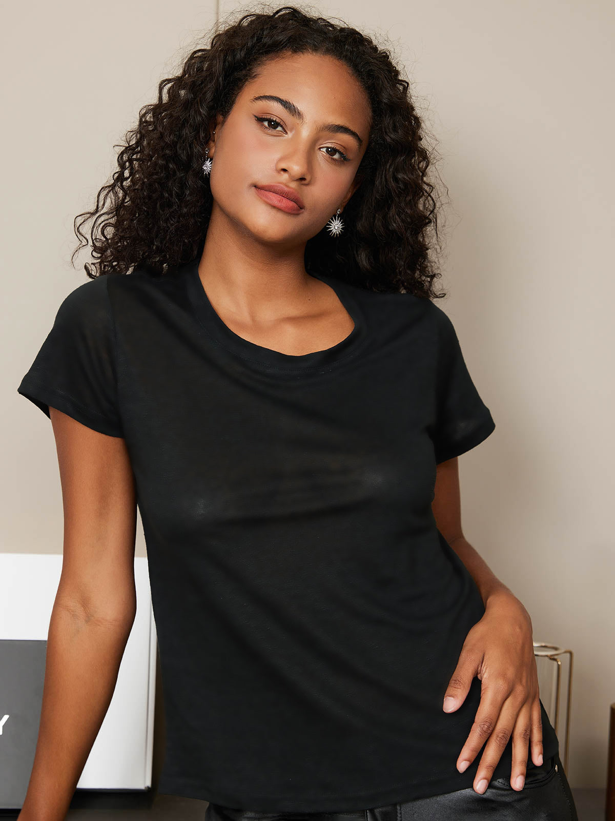 SilkSilky-UK Silk Knitted Short Sleeve Round Neck Women's T-Shirt Black 006