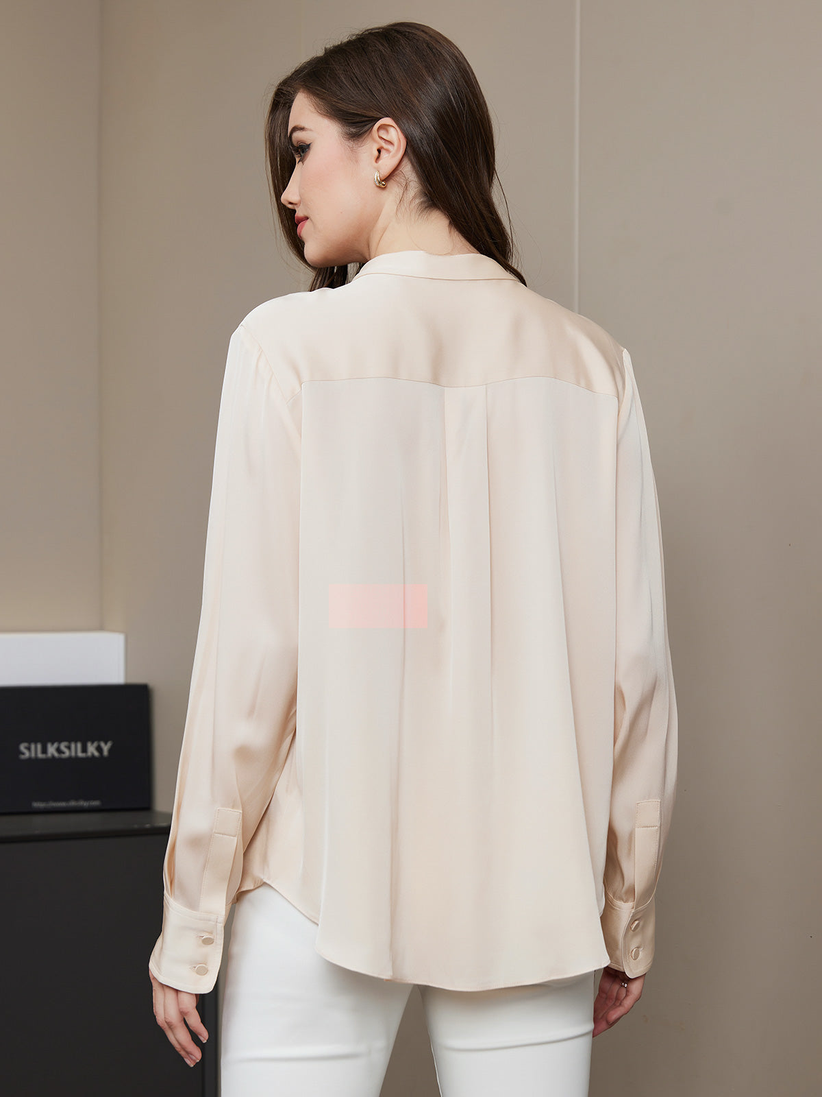 SilkSilky UK 19Momme Silk Long Sleeve Stand Collar Women's Shirt Beige 002