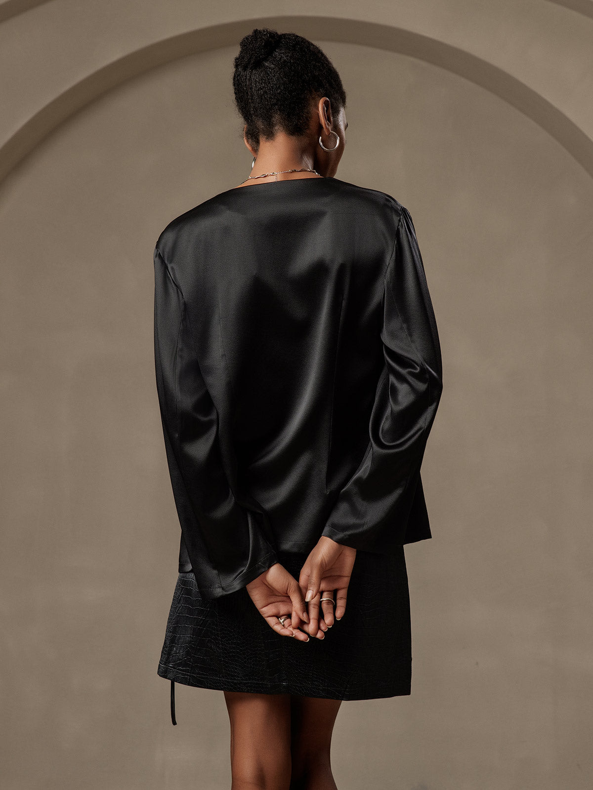 [Black] SilkSilky-UK 19Momme Silk Long Sleeve Womens Outerwear 002