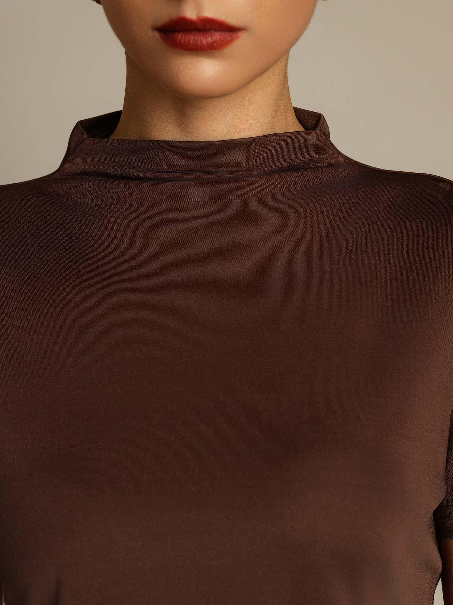 [Coffee] SilkSilky-UK Pure Silk Collar Women's T-Shirt 004