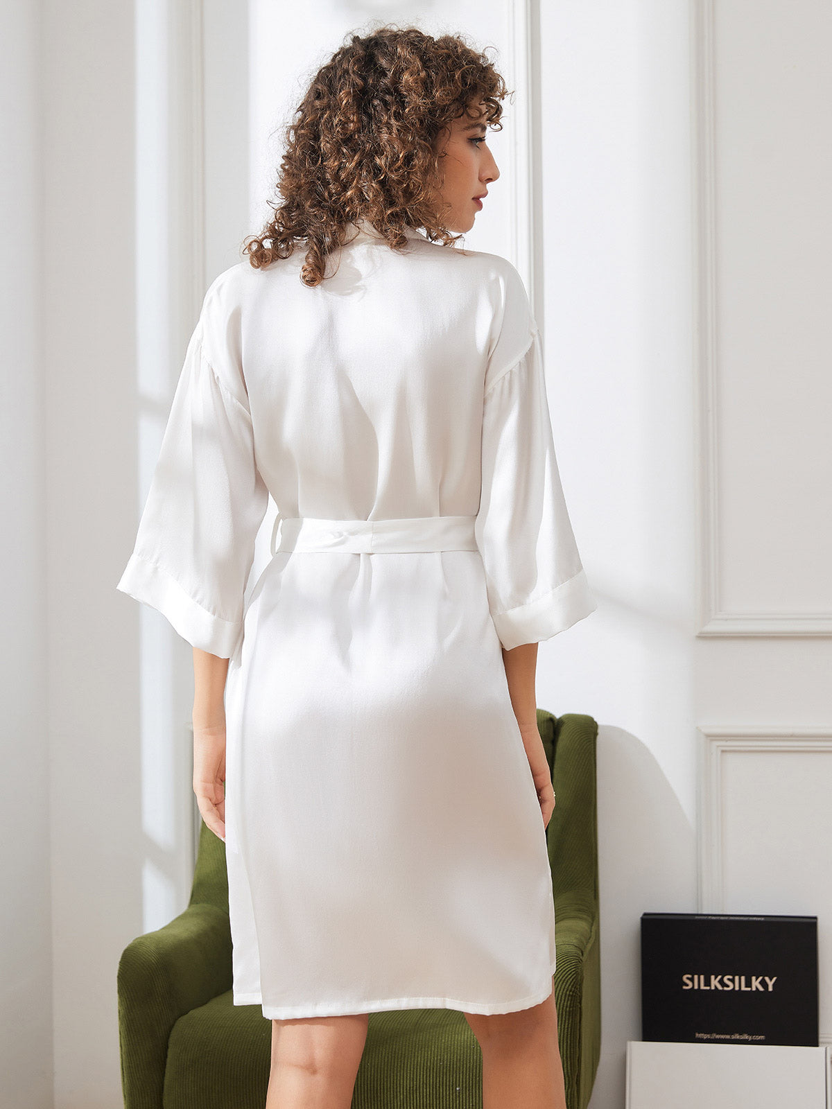 [White] SilkSilky-UK Pure Silk Womens Robe 002