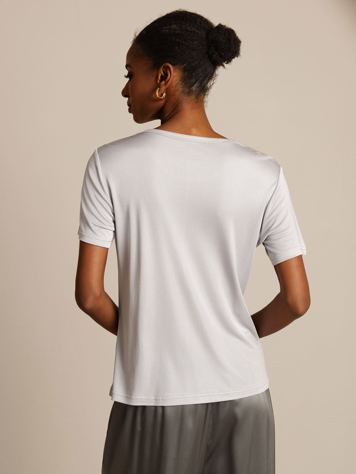 [Silver] SilkSilky-UK 100% Silk Jersey Short Sleeve Round Neck Women's T-Shirt 002