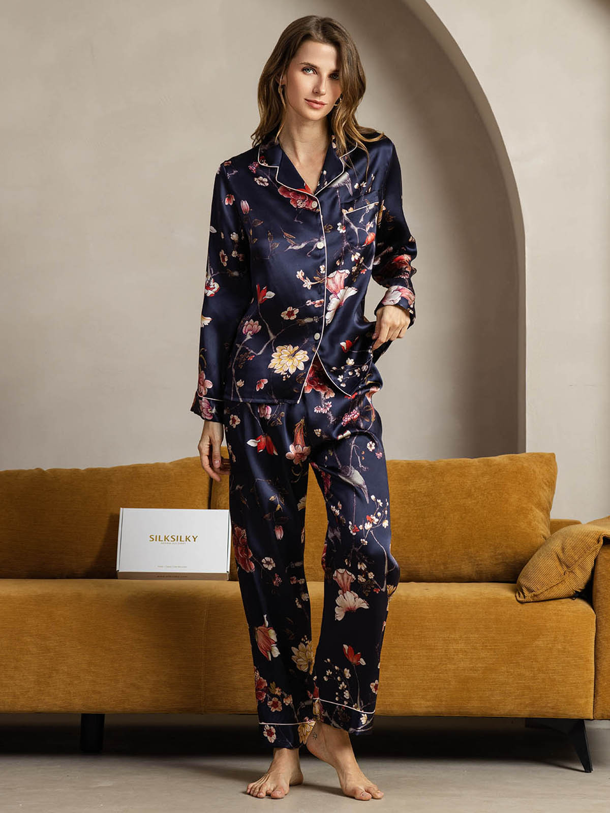[Navy Floral] SilkSilky-UK Pure Silk Womens Pajamas 001